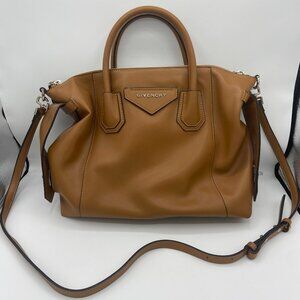 Givenchy Antigona Soft Bag Leather Small